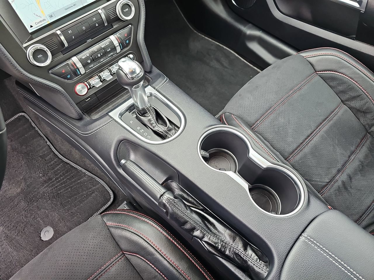 Used 2019 Ford Mustang GT Premium w/ GT Performance Package RWD image 28