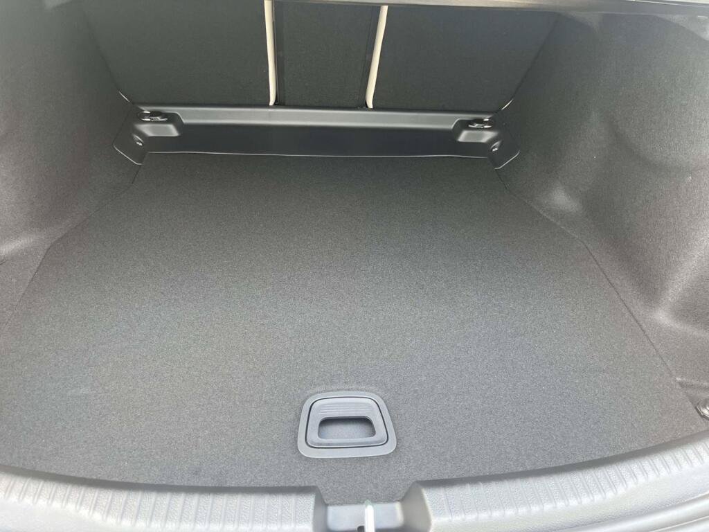 New 2026 Mercedes-Benz C 300 4MATIC Sedan image 18