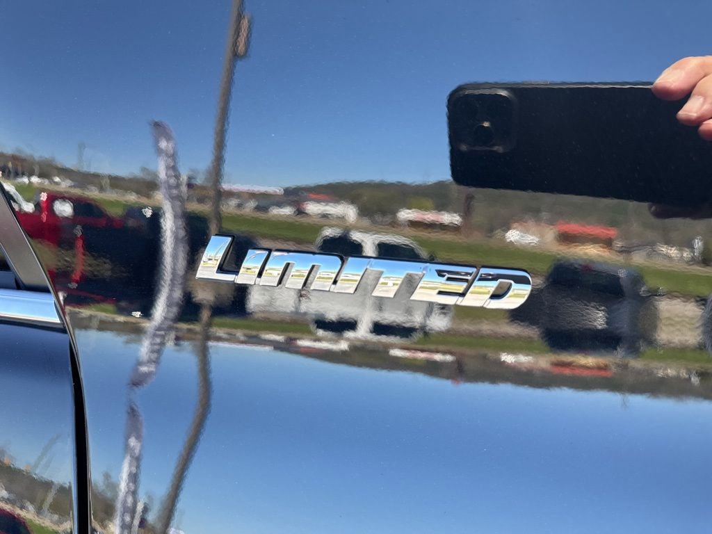 Used 2024 Toyota 4Runner Limited image 27