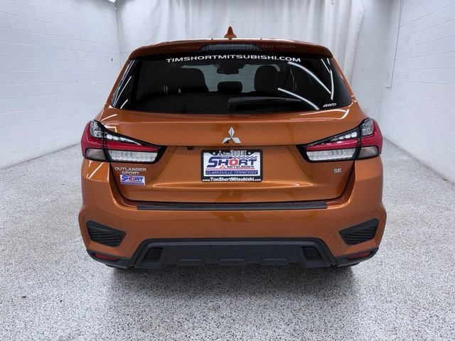 Used 2025 Mitsubishi Outlander Sport SE AWD/4WD image 3