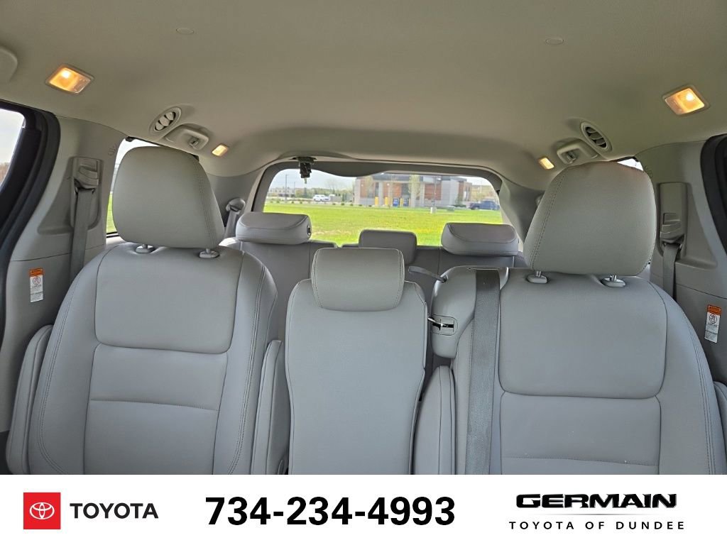 Used 2020 Toyota Sienna XLE FWD image 14