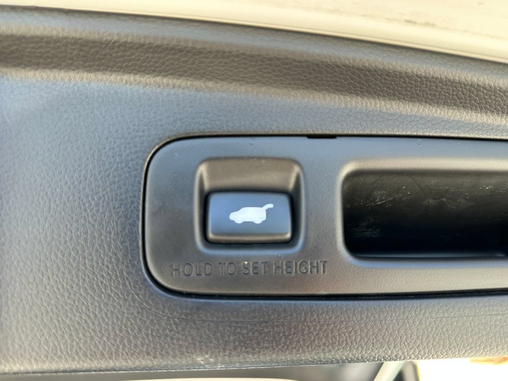 Used 2025 Honda CR-V EX-L image 22