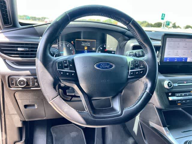 Used 2020 Ford Explorer XLT w/ Equipment Group 202A RWD image 17