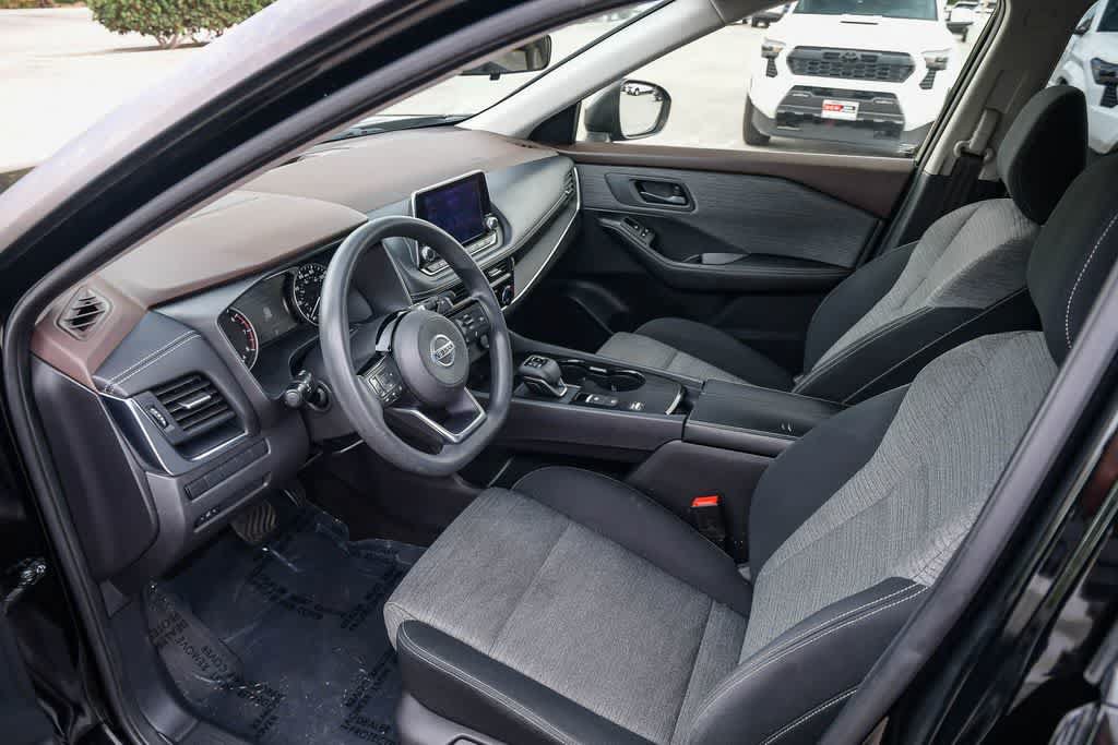 Used 2021 Nissan Rogue S FWD image 16