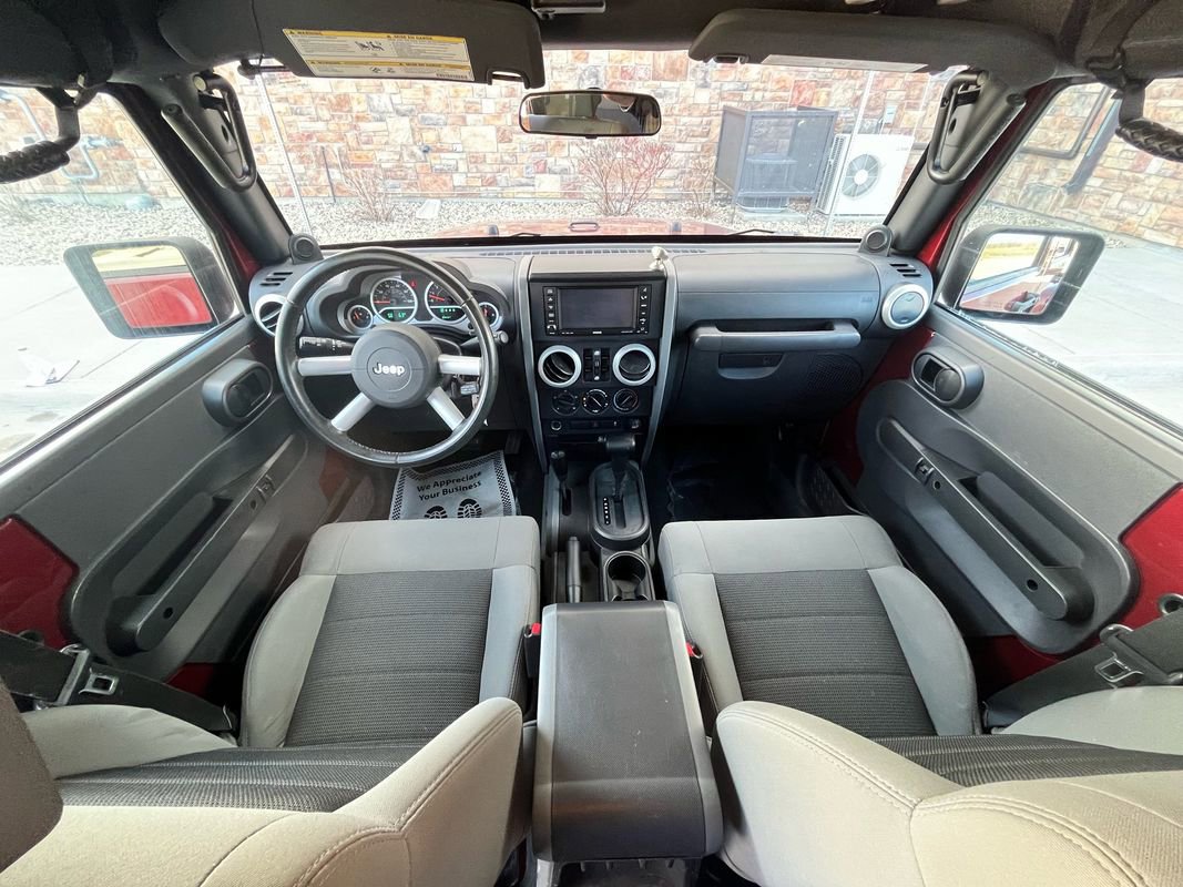 Used 2010 Jeep Wrangler Unlimited Sahara w/ Dual Top Group image 15