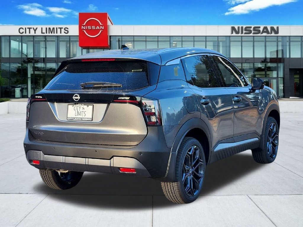 New 2027 Nissan Kicks SR FWD image 4