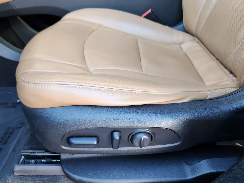 Used 2019 Buick Enclave Premium w/ Experience Buick Package image 23