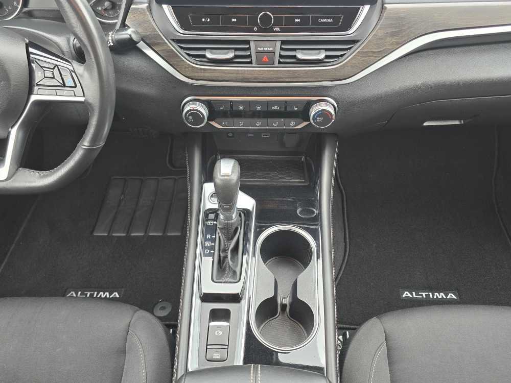 Used 2023 Nissan Altima 2.5 SV w/ SV Premium Package FWD image 13