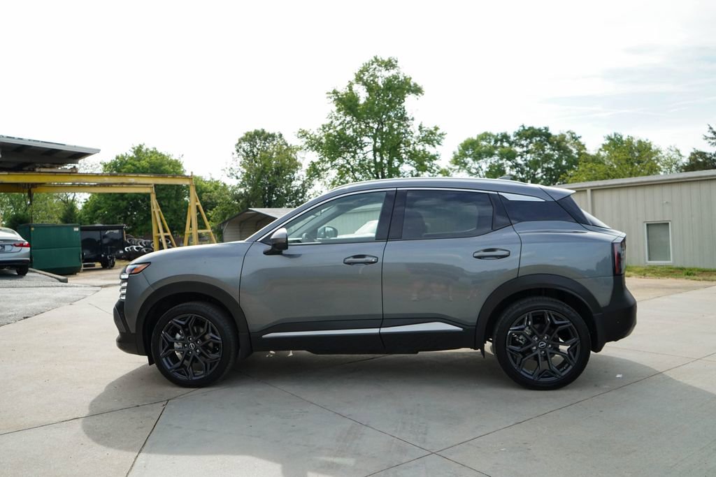 Used 2025 Nissan Kicks SR w/ SR Premium Package image 18