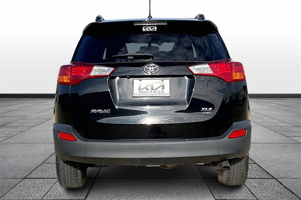 Used 2013 Toyota RAV4 XLE image 4