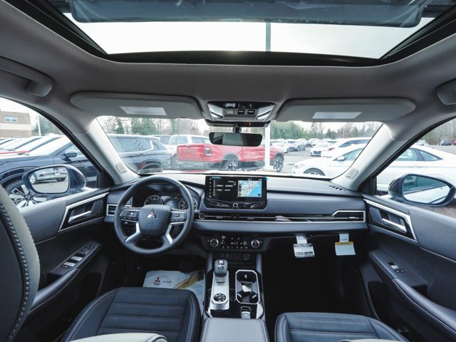 New 2026 Mitsubishi Outlander AWD image 42