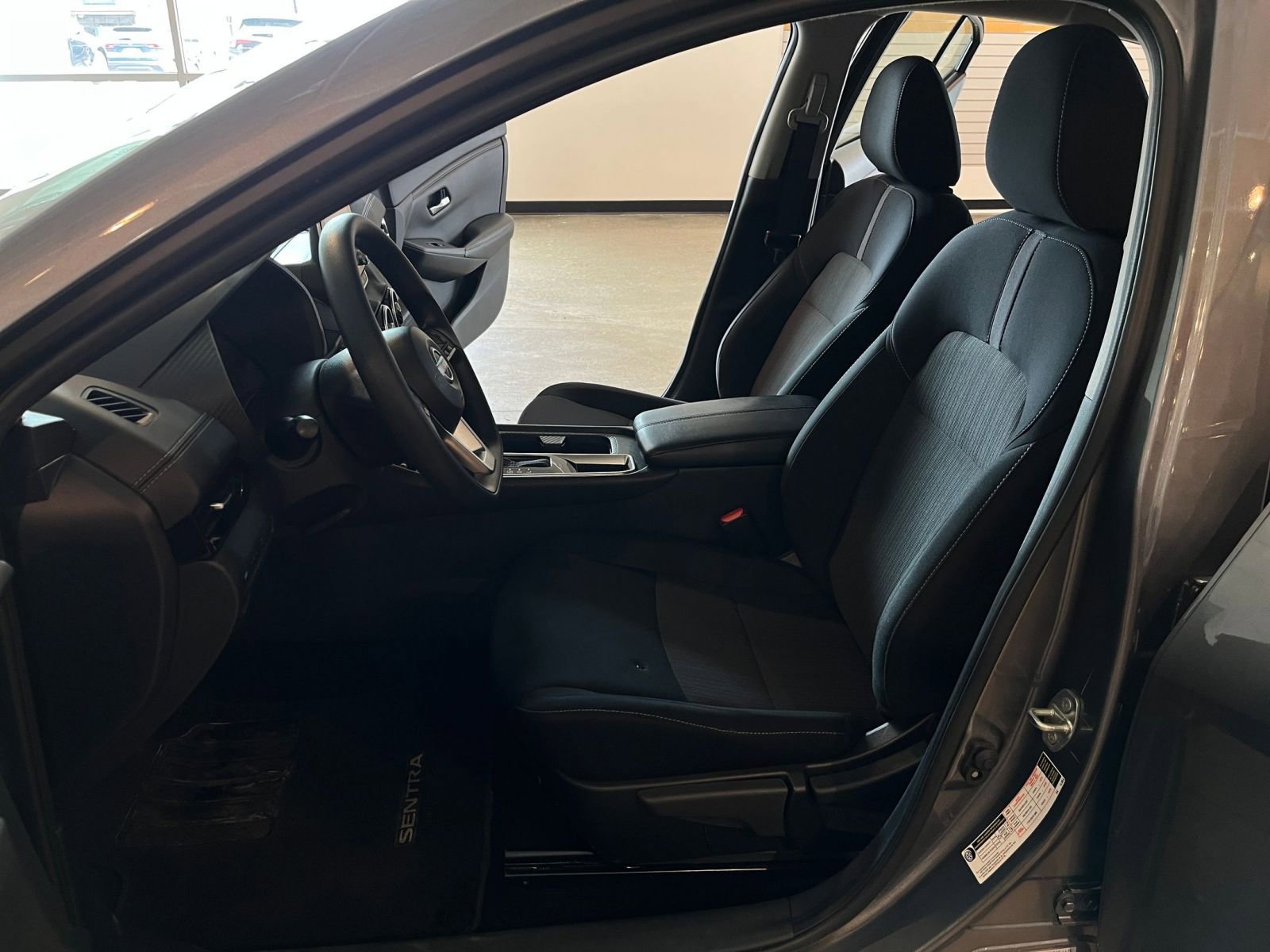 Used 2025 Nissan Sentra SV image 25