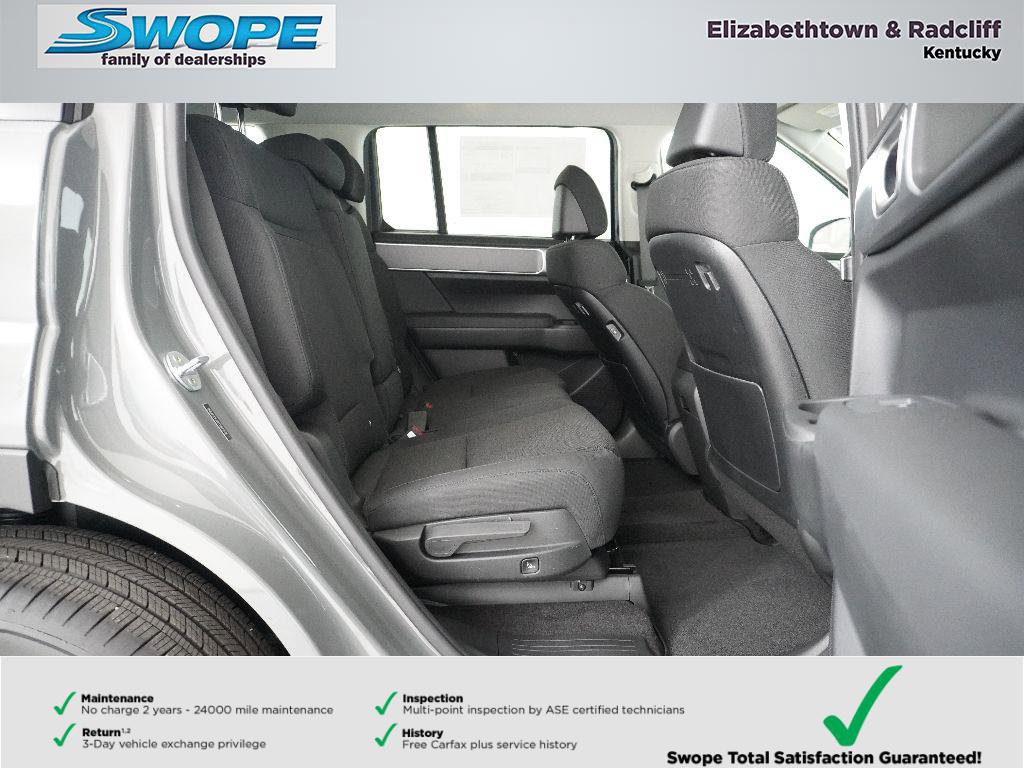 New 2026 Hyundai Santa Fe SE image 9