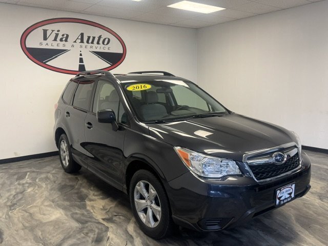 Used 2016 Subaru Forester 2.5i Premium w/ All-Weather Package AWD/4WD image 3