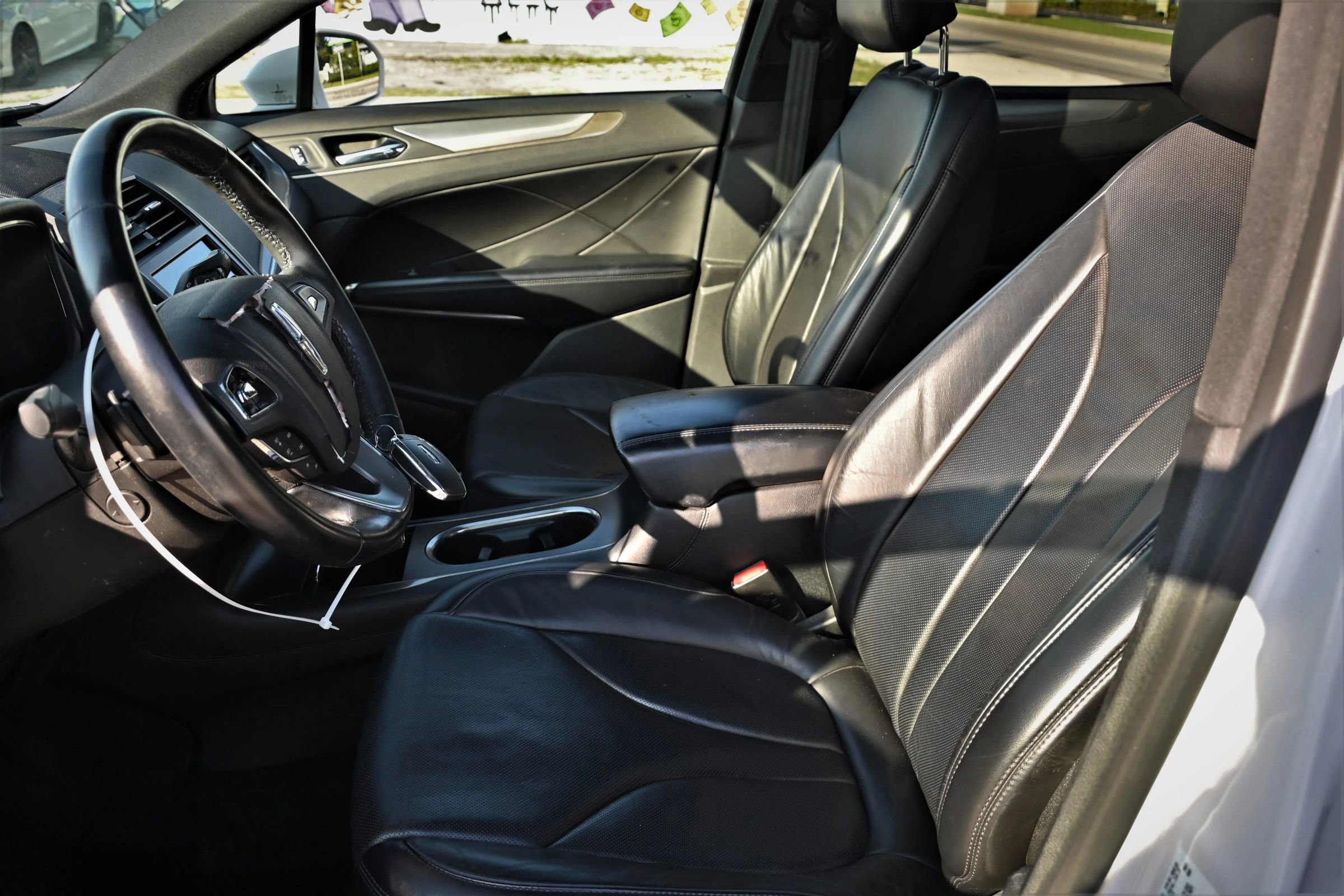 Used 2017 Lincoln MKC Reserve image 13