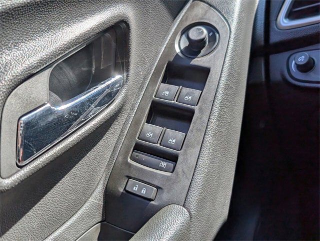 Used 2022 Chevrolet Trax LS w/ Tint and Cruise Package image 31