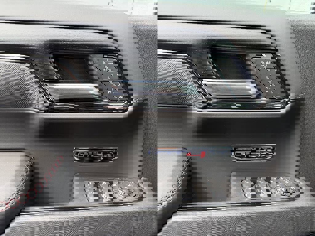 New 2026 GMC Sierra 1500 AT4X w/ LPO, Black Badging Package image 24