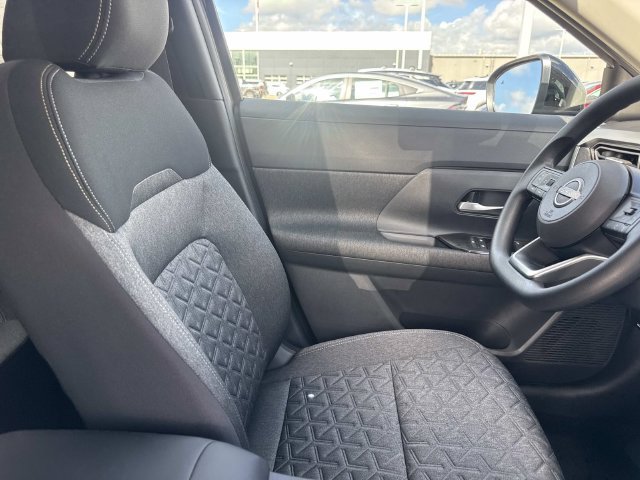 New 2027 Nissan Kicks SV AWD/4WD image 12