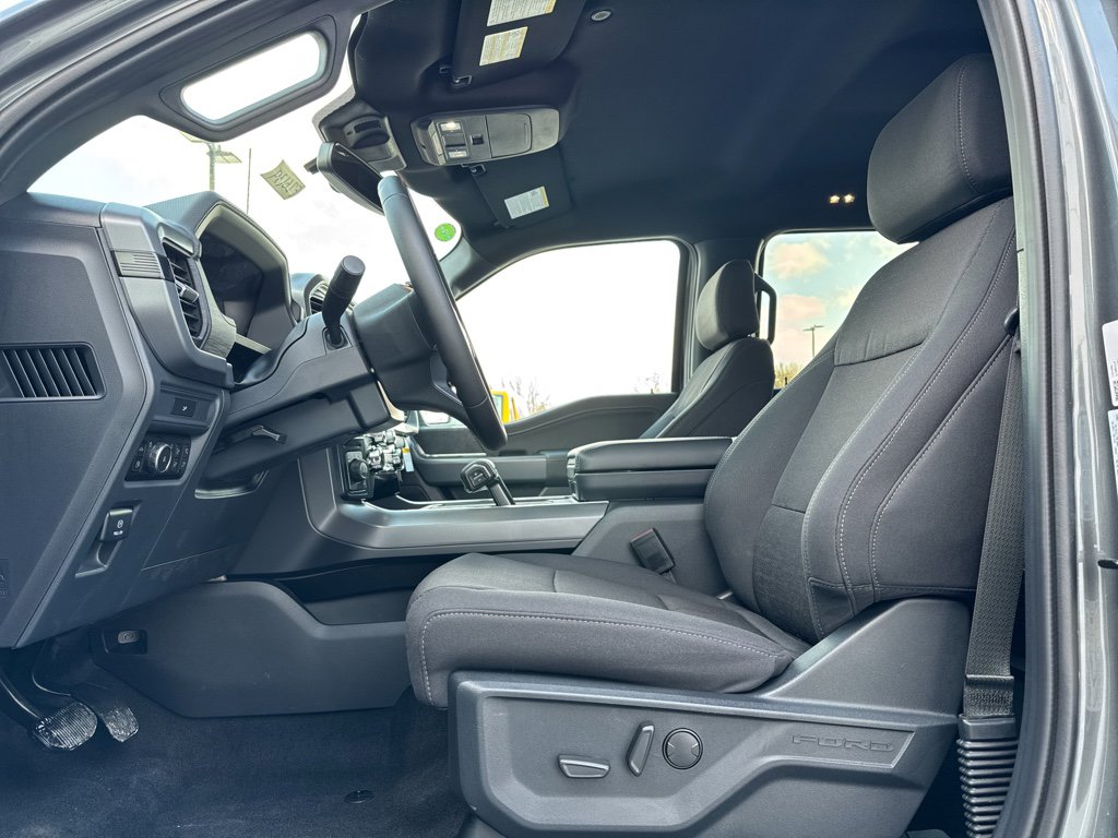 New 2026 Ford F150 XLT w/ Equipment Group 302A MID image 4