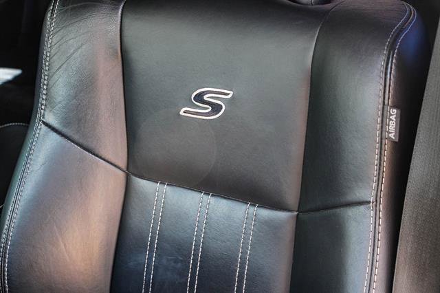 Used 2018 Chrysler 300 S image 25