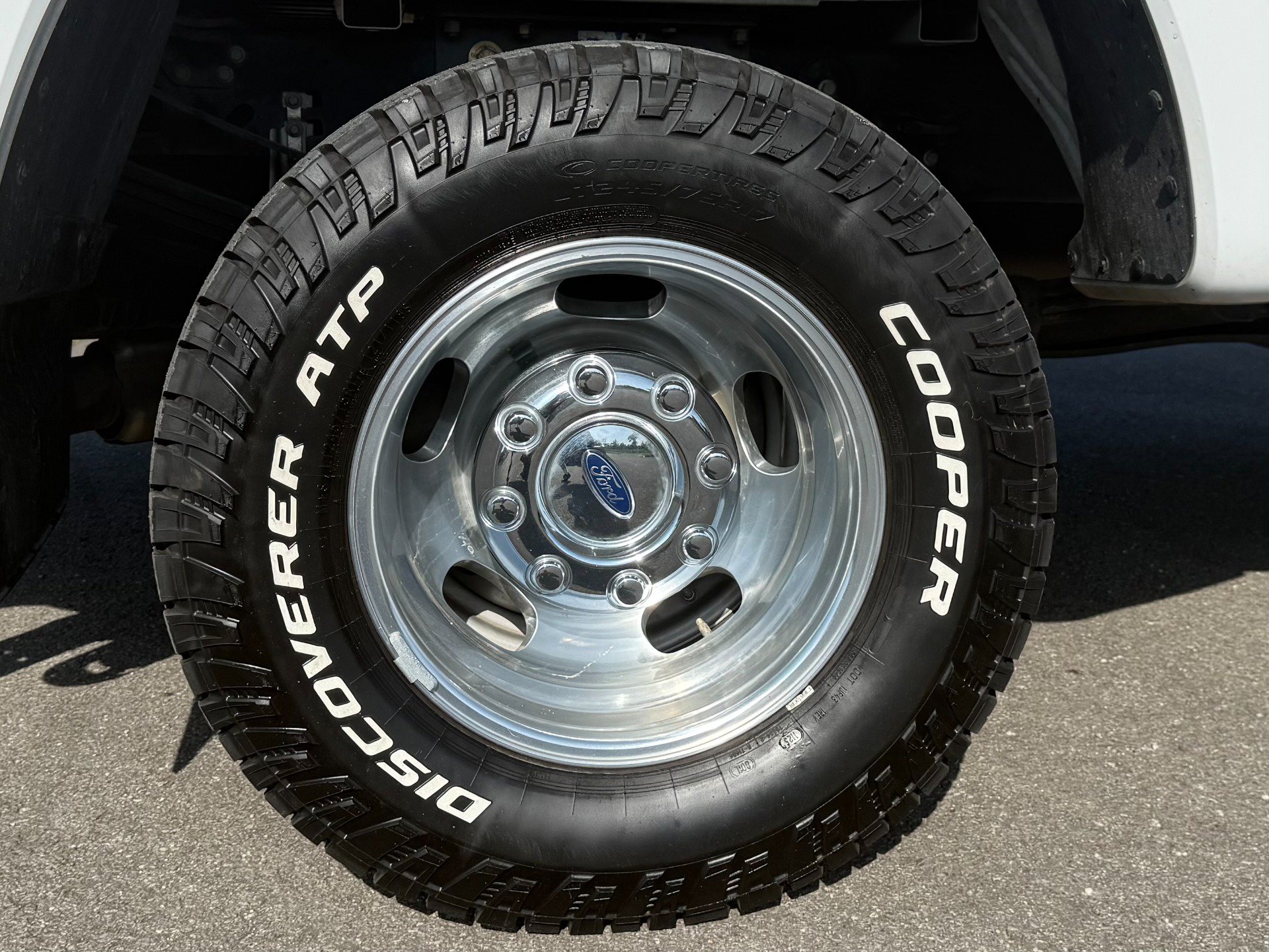 Used 2024 Ford F350 XLT w/ FX4 Off-Road Package AWD/4WD image 41