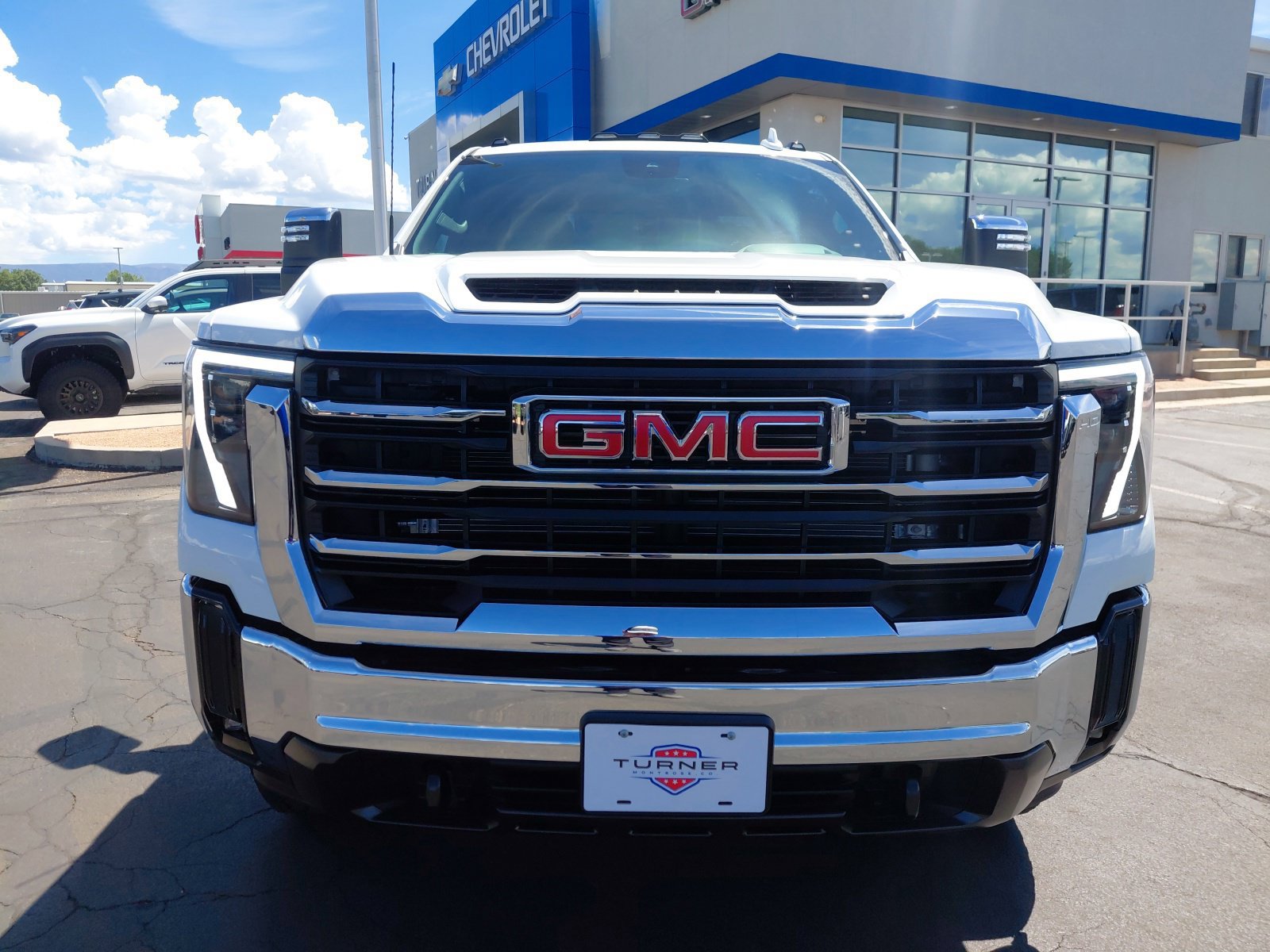 New 2026 GMC Sierra 3500 SLT AWD/4WD image 15