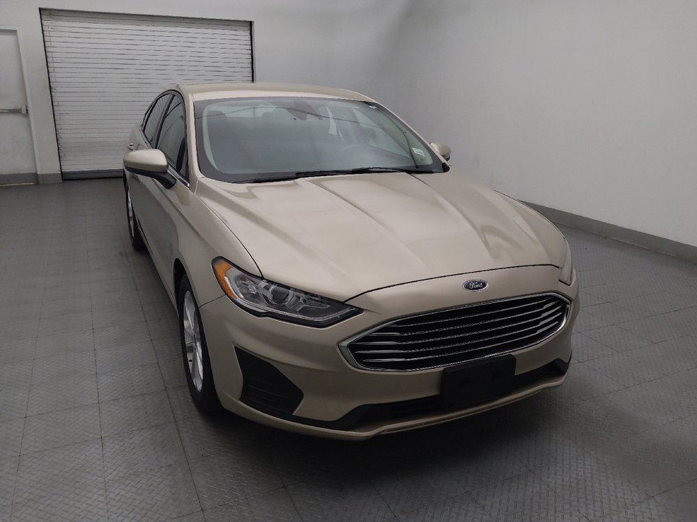 Used 2019 Ford Fusion SE FWD image 14