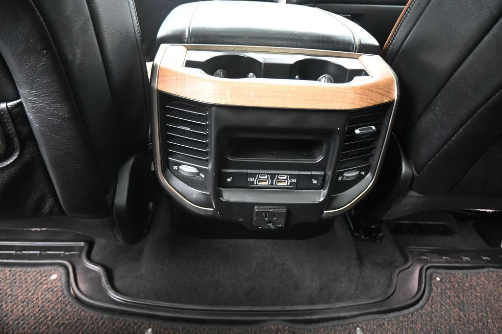 Used 2022 RAM 1500 Longhorn AWD/4WD image 11
