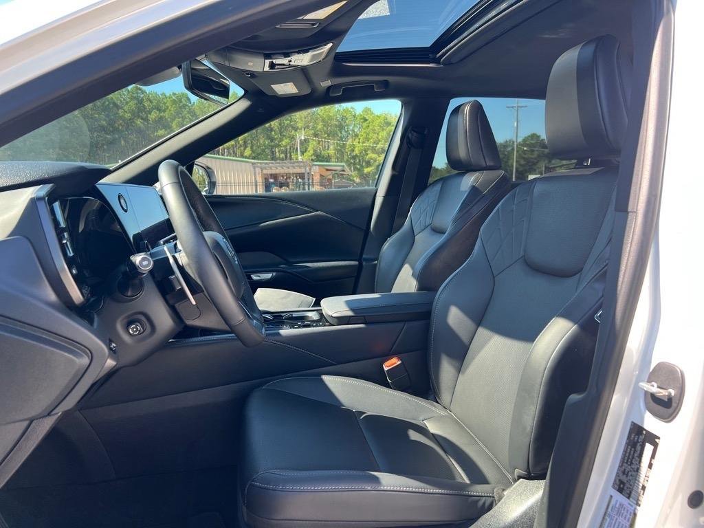 Used 2024 Lexus RX 350 FWD w/ Technology Package image 21
