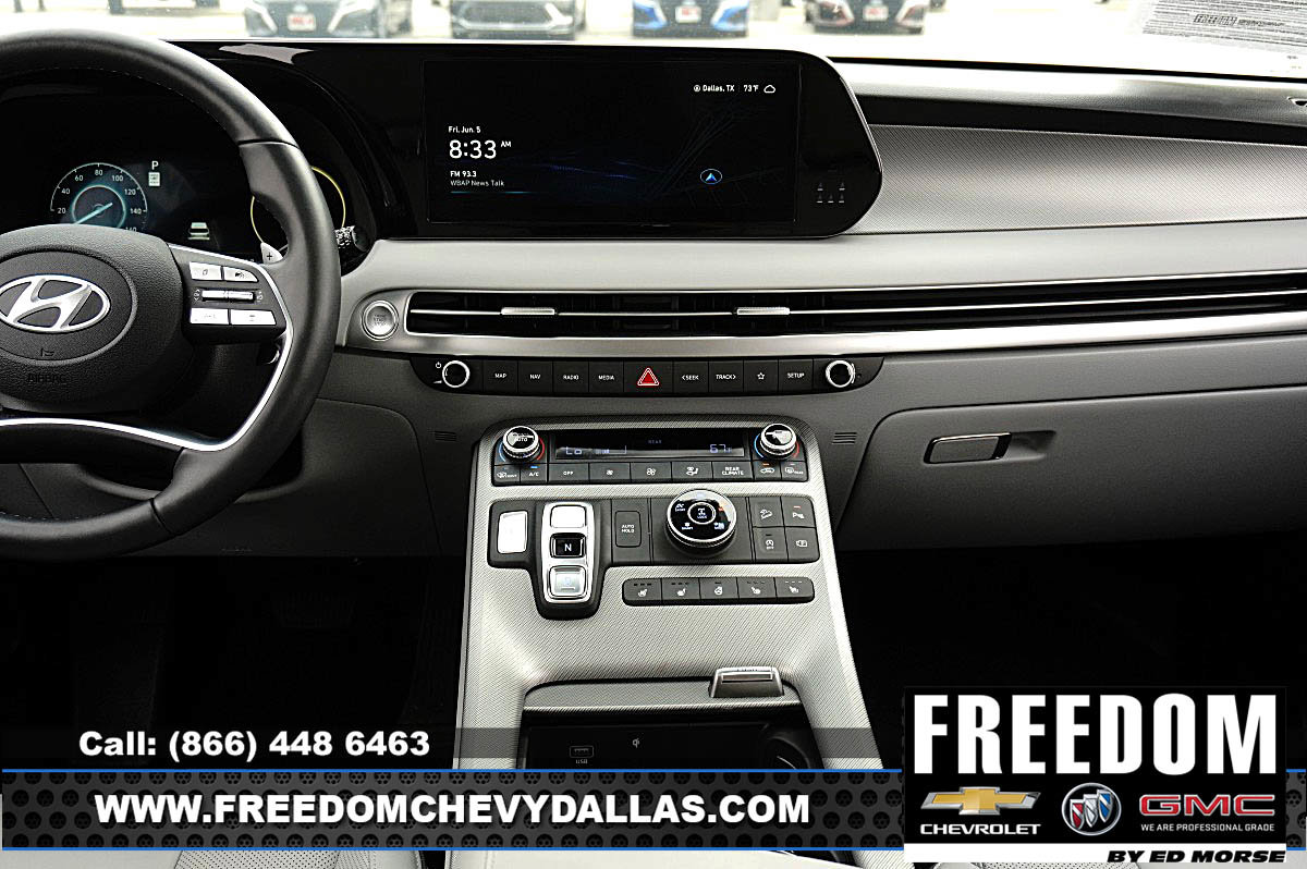 Used 2025 Hyundai Palisade SEL AWD/4WD image 16