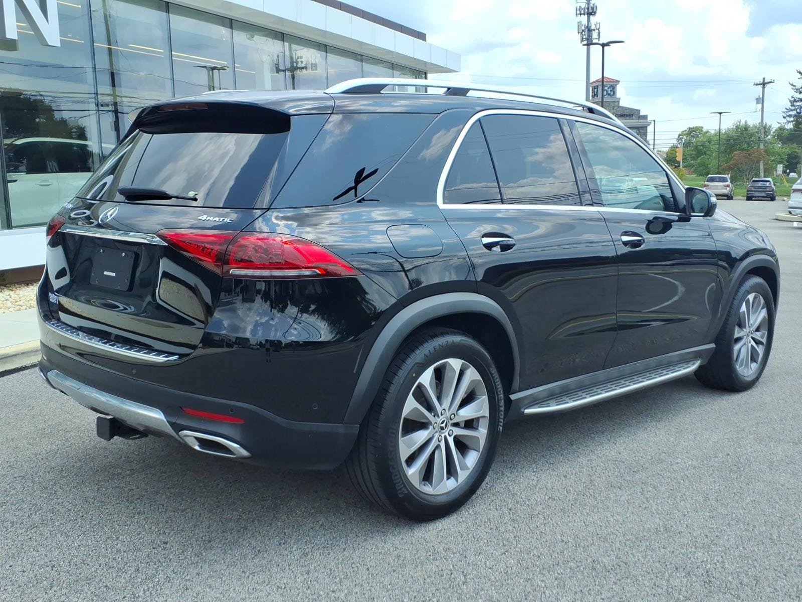 Used 2023 Mercedes-Benz GLE 350 4MATIC image 4