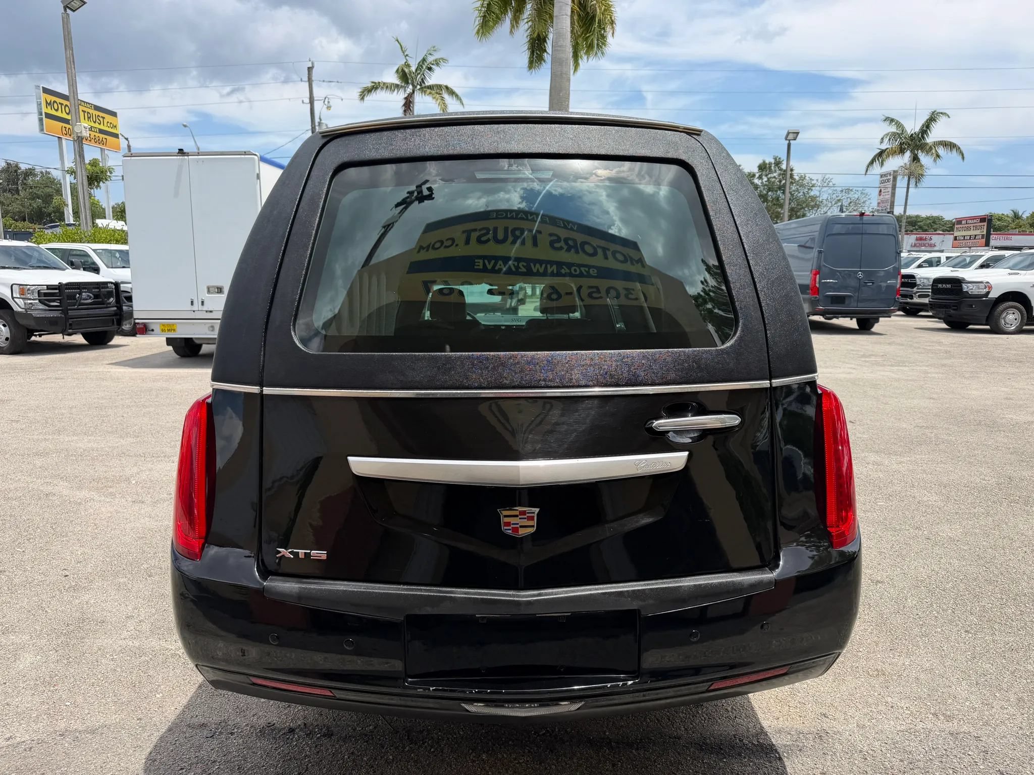 Used 2016 Cadillac XTS FWD image 4