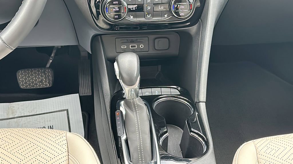 Used 2022 Buick Encore GX Essence w/ Advanced Technology Package image 21