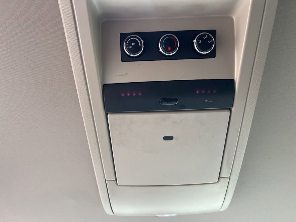 Used 2014 Chrysler Town & Country Touring w/ Trailer Tow Group image 23