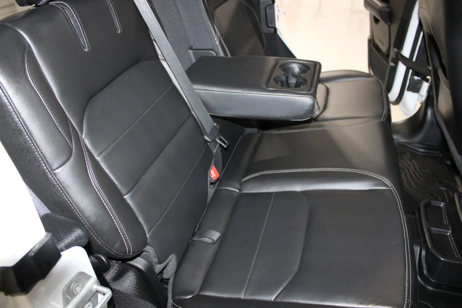 Used 2021 Jeep Wrangler Unlimited Sahara w/ Cold Weather Group image 22