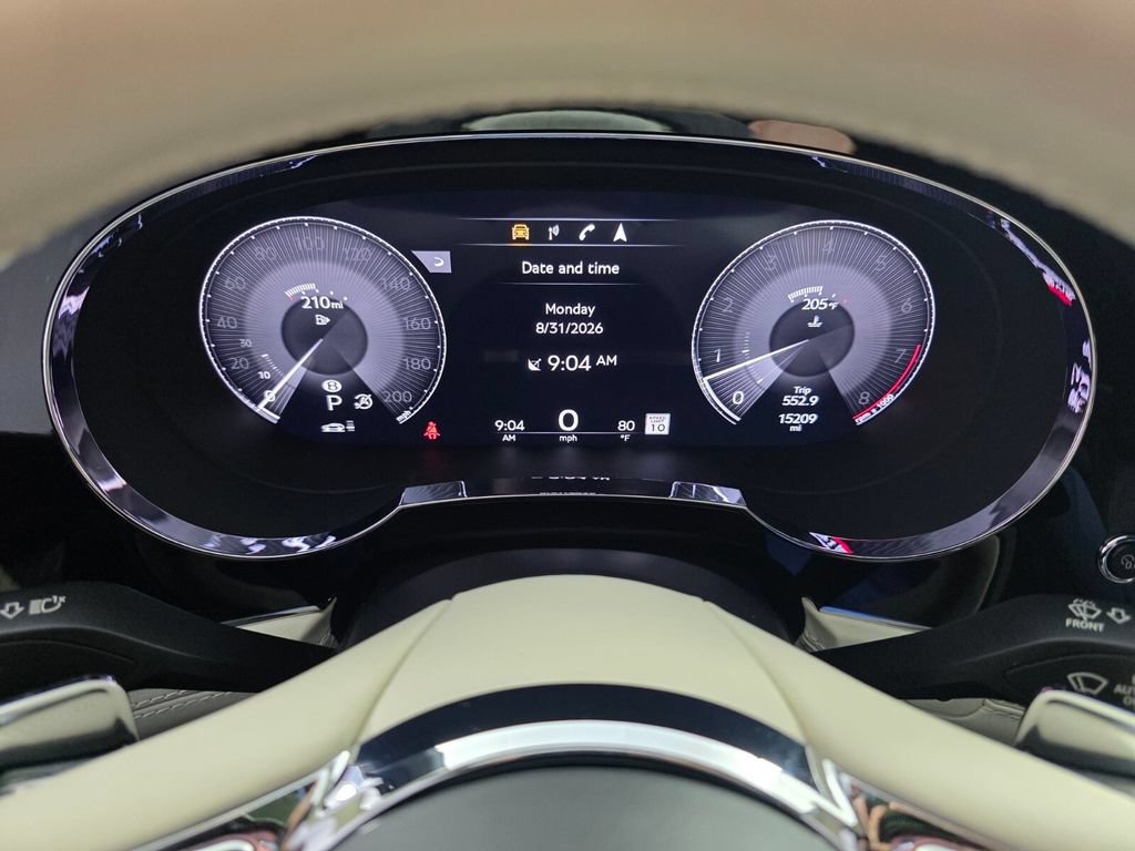 Used 2022 Bentley Bentayga AWD/4WD image 21