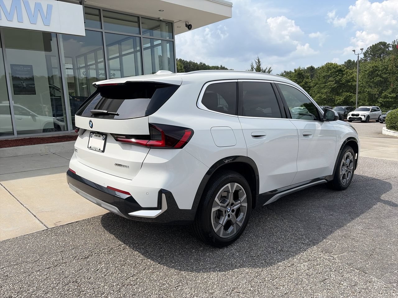 Used 2024 BMW X1 xDrive28i w/ Convenience Package AWD/4WD image 8