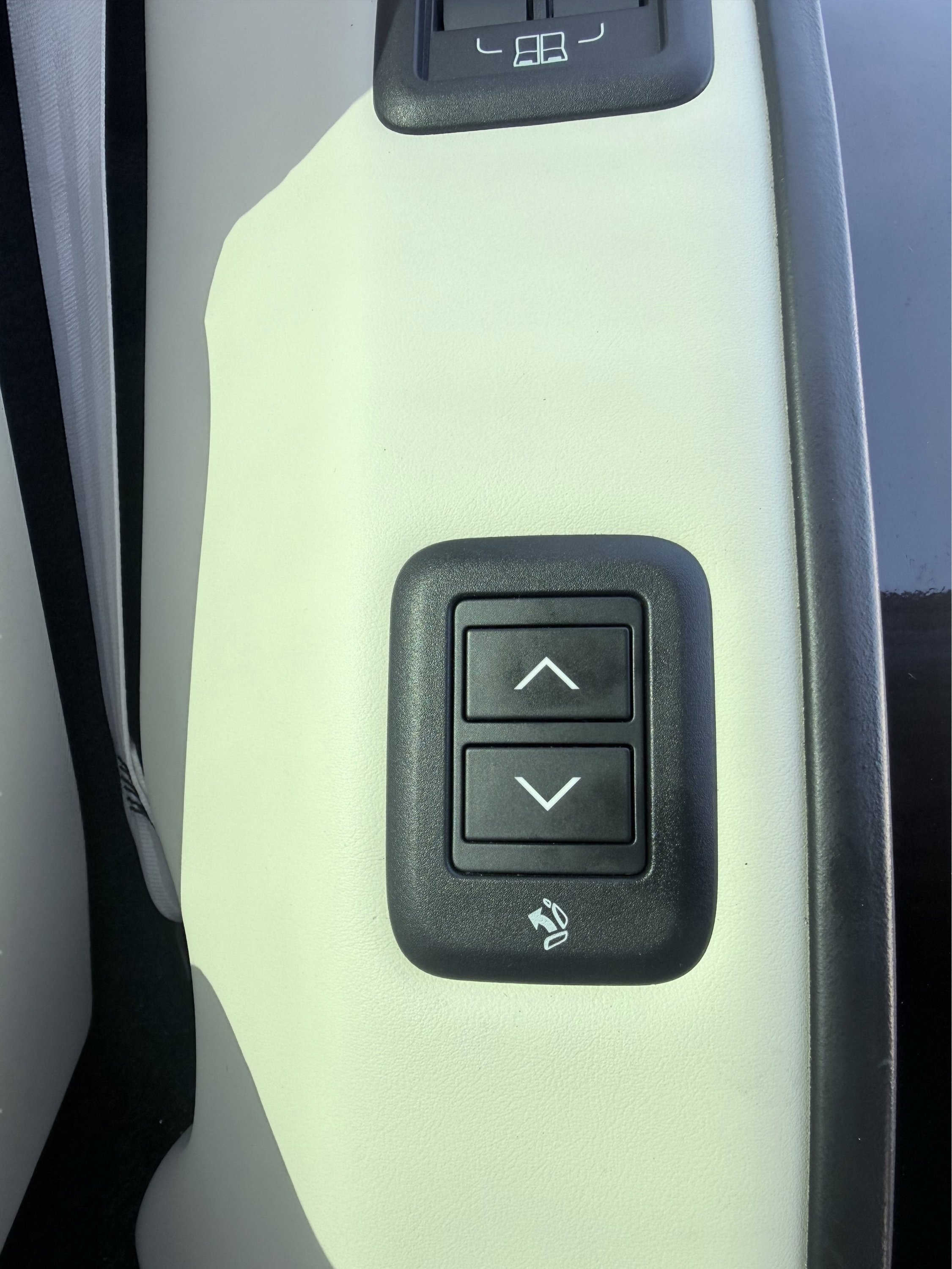 Used 2023 Land Rover Range Rover Long Wheelbase Autobiography image 47