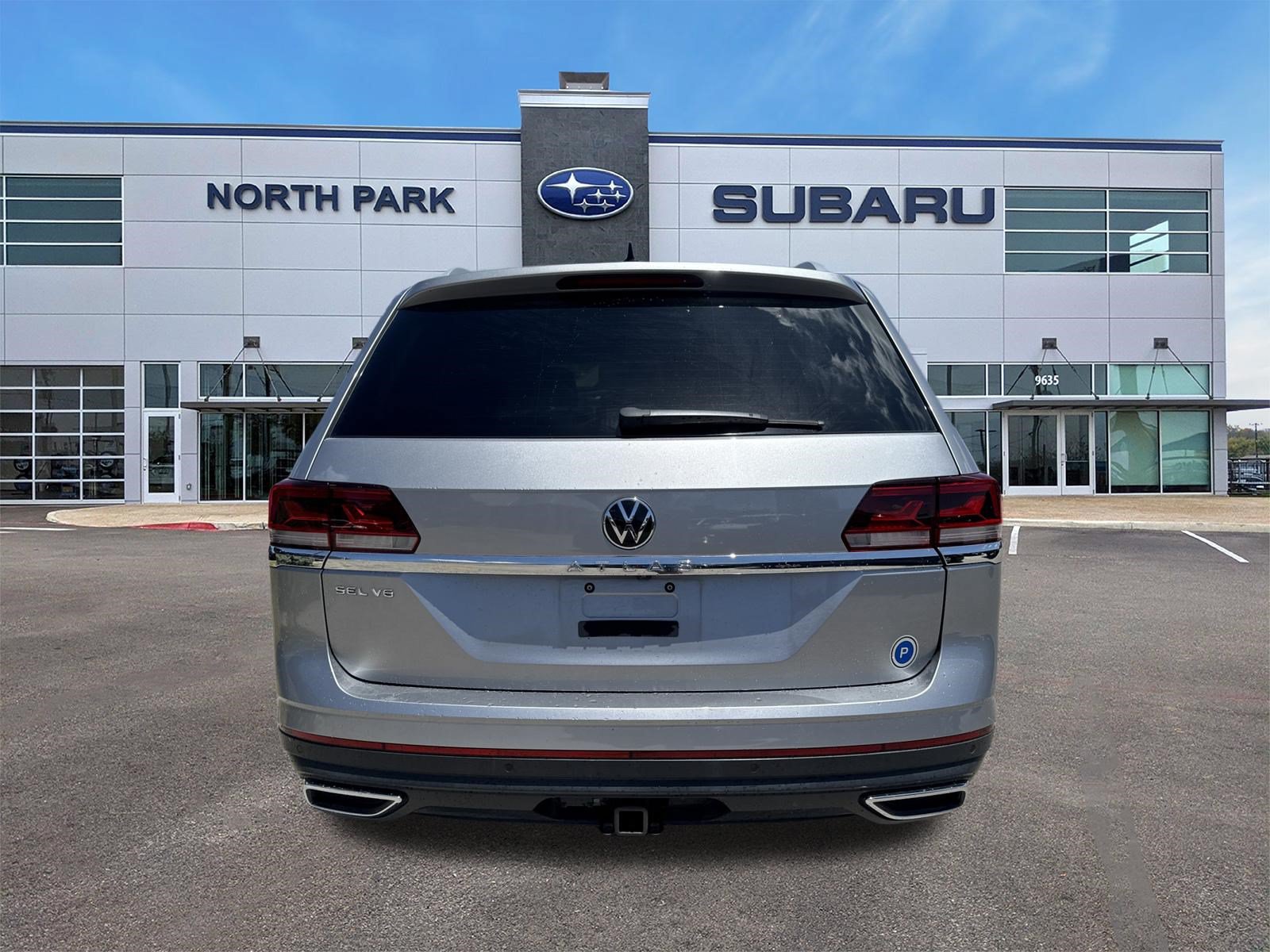 Used 2021 Volkswagen Atlas SEL FWD image 4