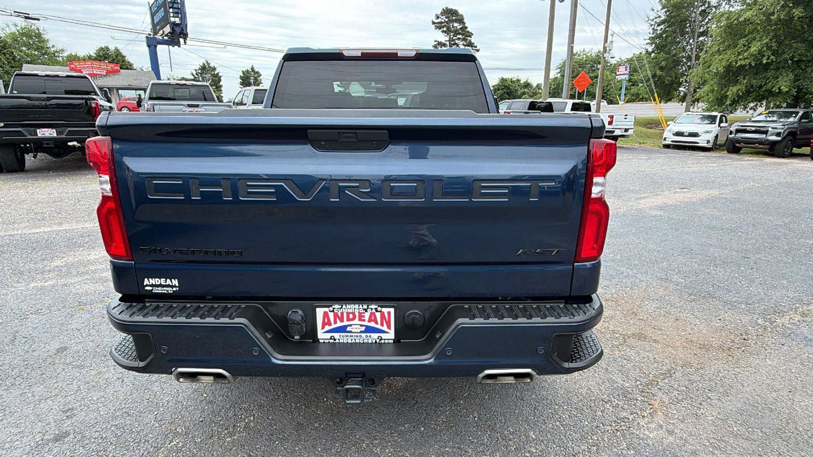 Used 2022 Chevrolet Silverado 1500 RST AWD/4WD image 6