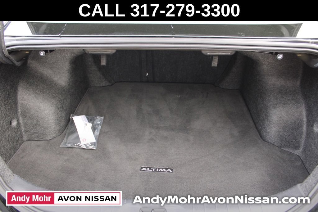 Used 2025 Nissan Altima 2.5 SV FWD image 10