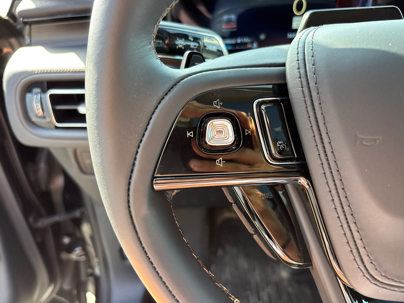 New 2026 Lincoln Aviator Reserve AWD/4WD image 17