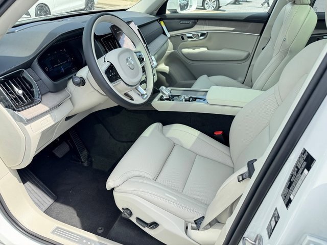 New 2026 Volvo XC90 T8 Ultra image 18