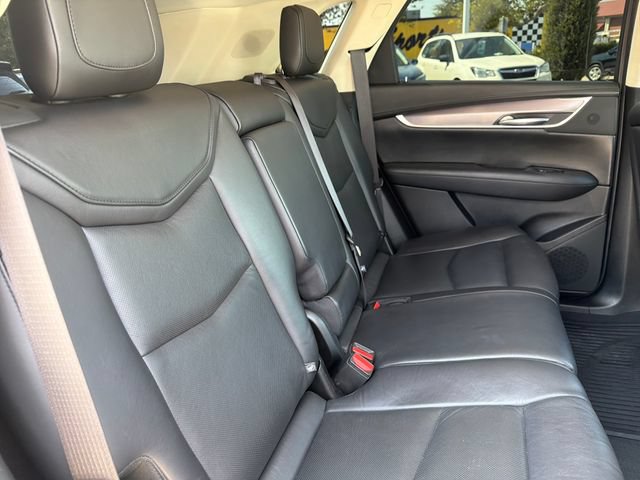 Used 2018 Cadillac XT5 Luxury w/ Driver Awareness Package AWD/4WD image 28
