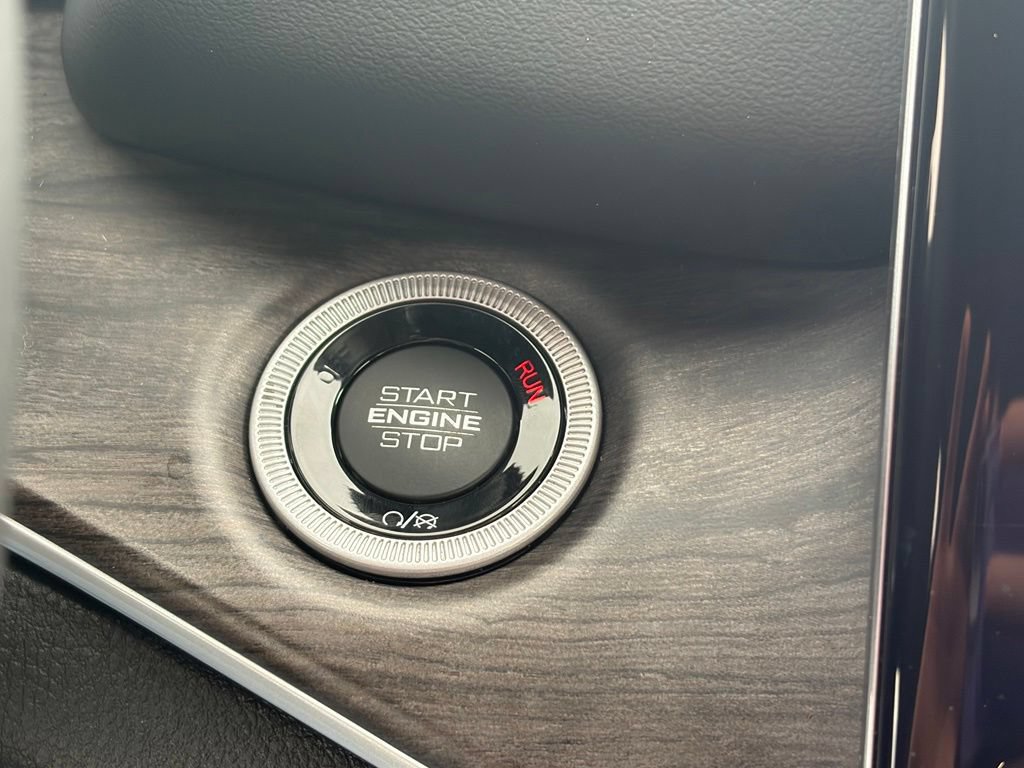 Used 2023 Jeep Grand Cherokee 4WD 4xe image 24