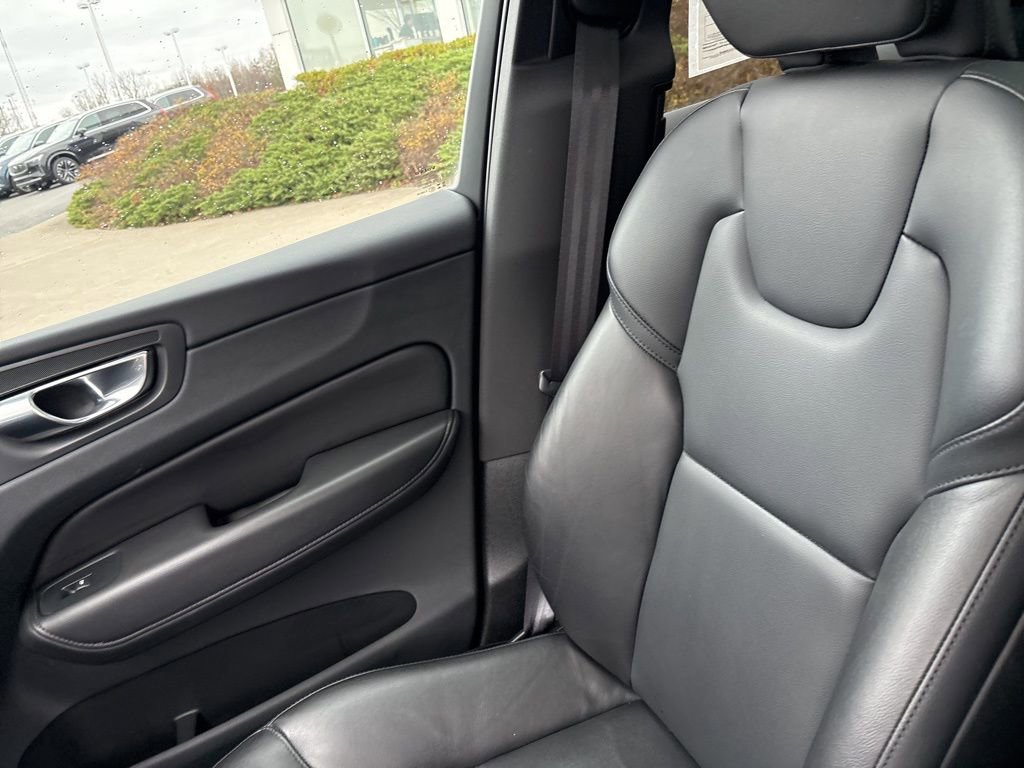 Certified 2023 Volvo XC60 B5 Core w/ Climate Package AWD/4WD image 34