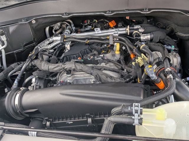 Used 2025 Ford Explorer Active w/ Active Comfort Package image 40