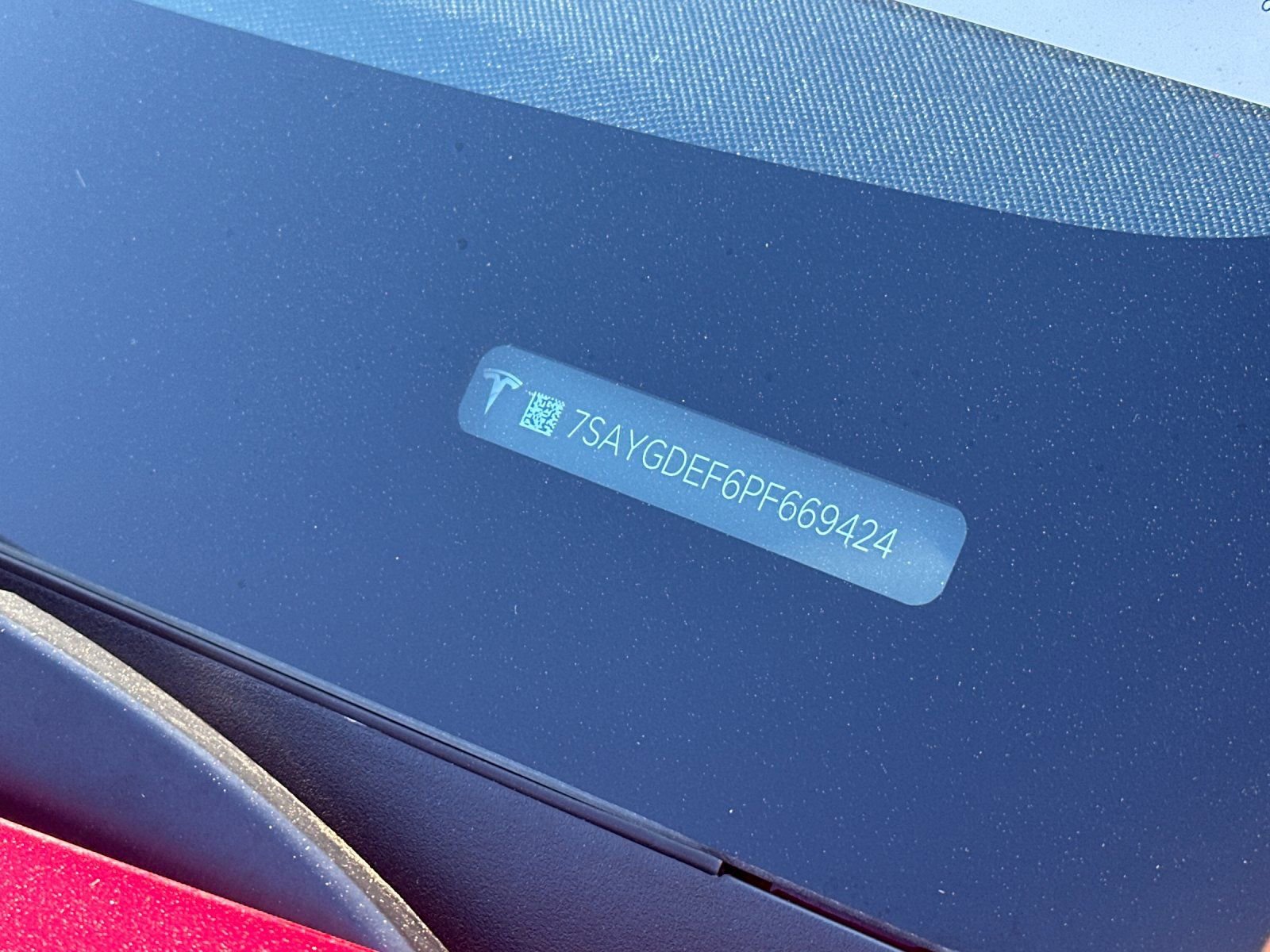 Used 2023 Tesla Model Y Performance image 27