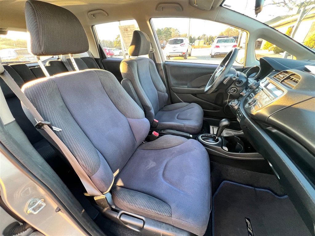 Used 2013 Honda Fit Sport image 17