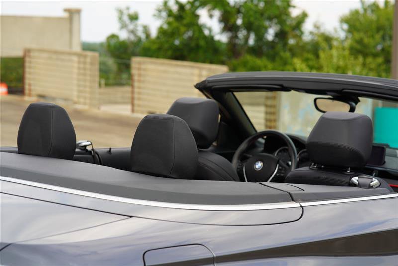 Used 2019 BMW 230i Convertible w/ Premium Package RWD image 11